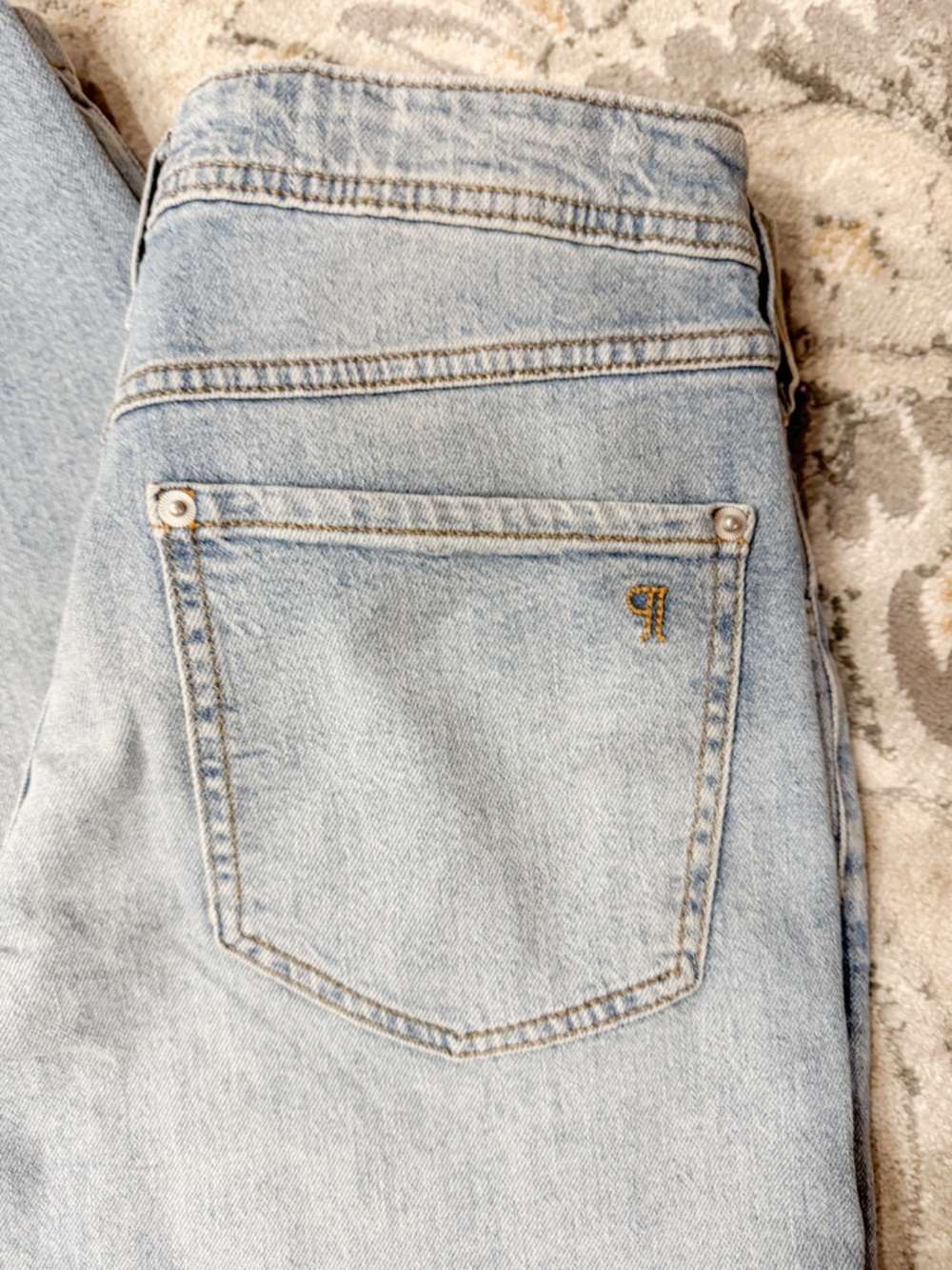 Anthropologie The Jules Mid-Rise Relaxed Straight-Leg Jeans by Pilcro - Picture 6 of 11